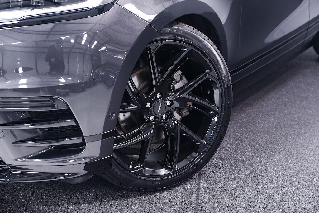 Land Rover Range Rover Velar - Image 8