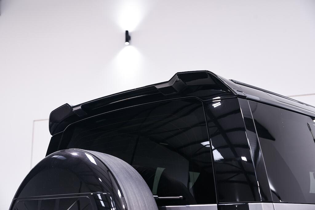 Land Rover Defender 110 - Image 12