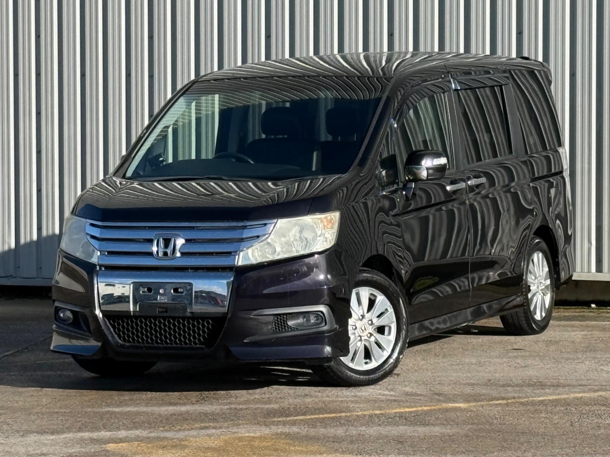 Honda Stepwagon - Image 6