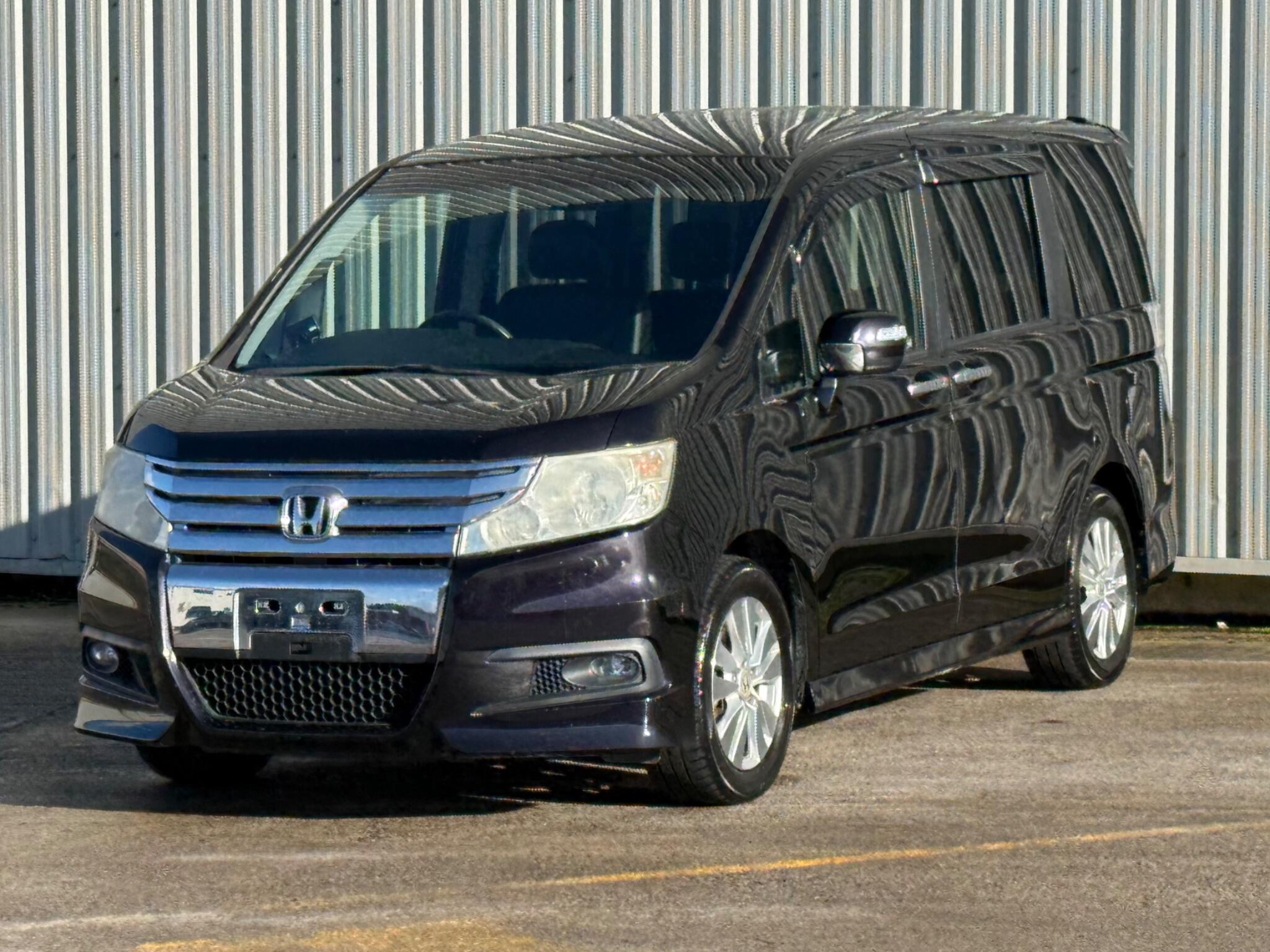 Honda Stepwagon - Image 8