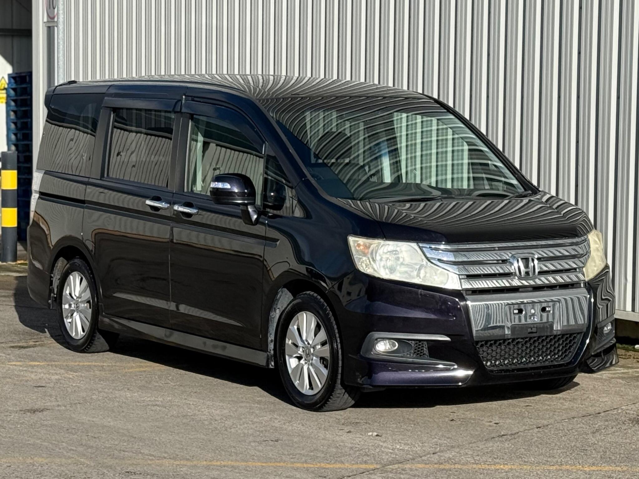 Honda Stepwagon - Image 9