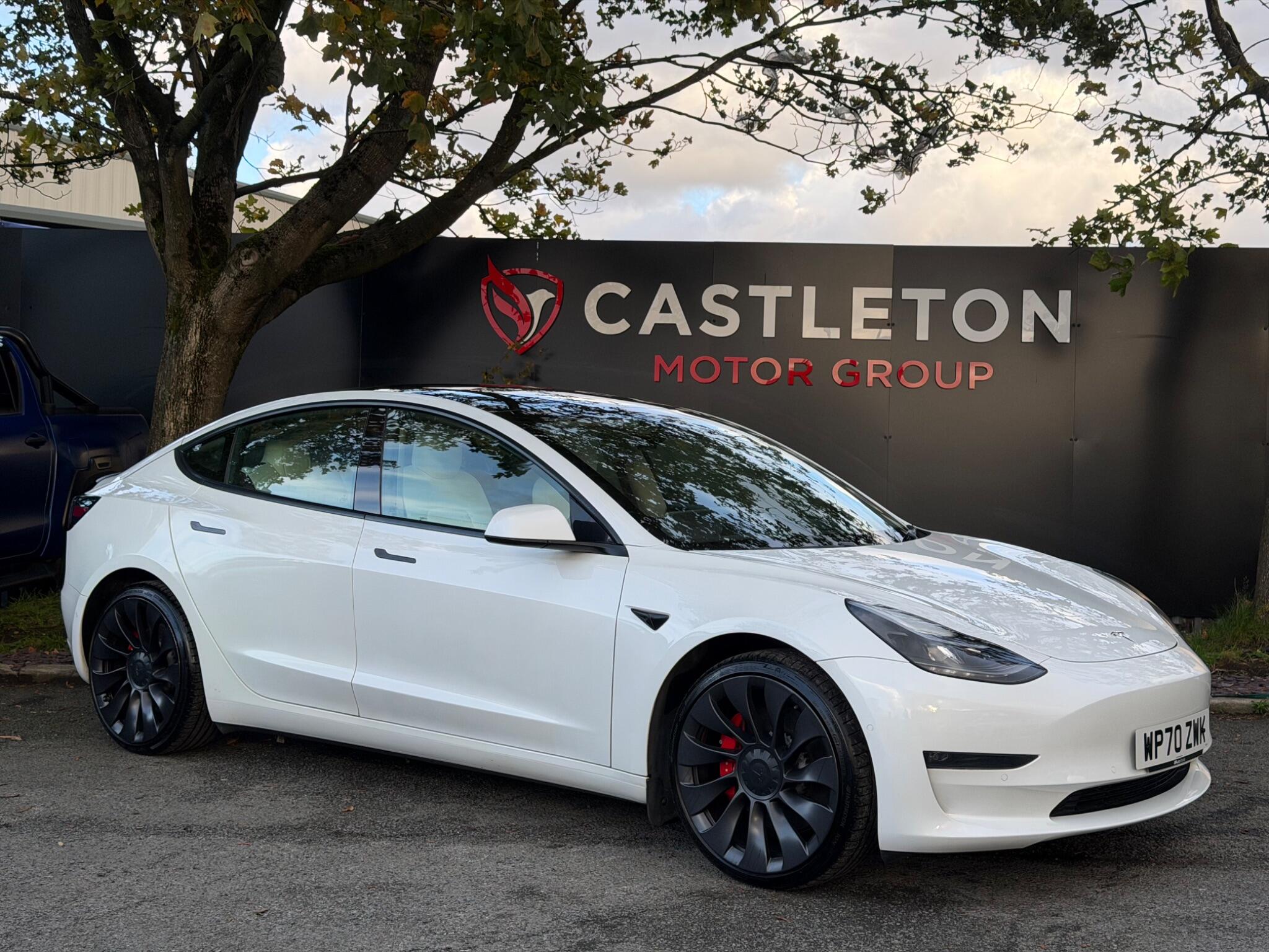 Tesla Model 3 - Image 2