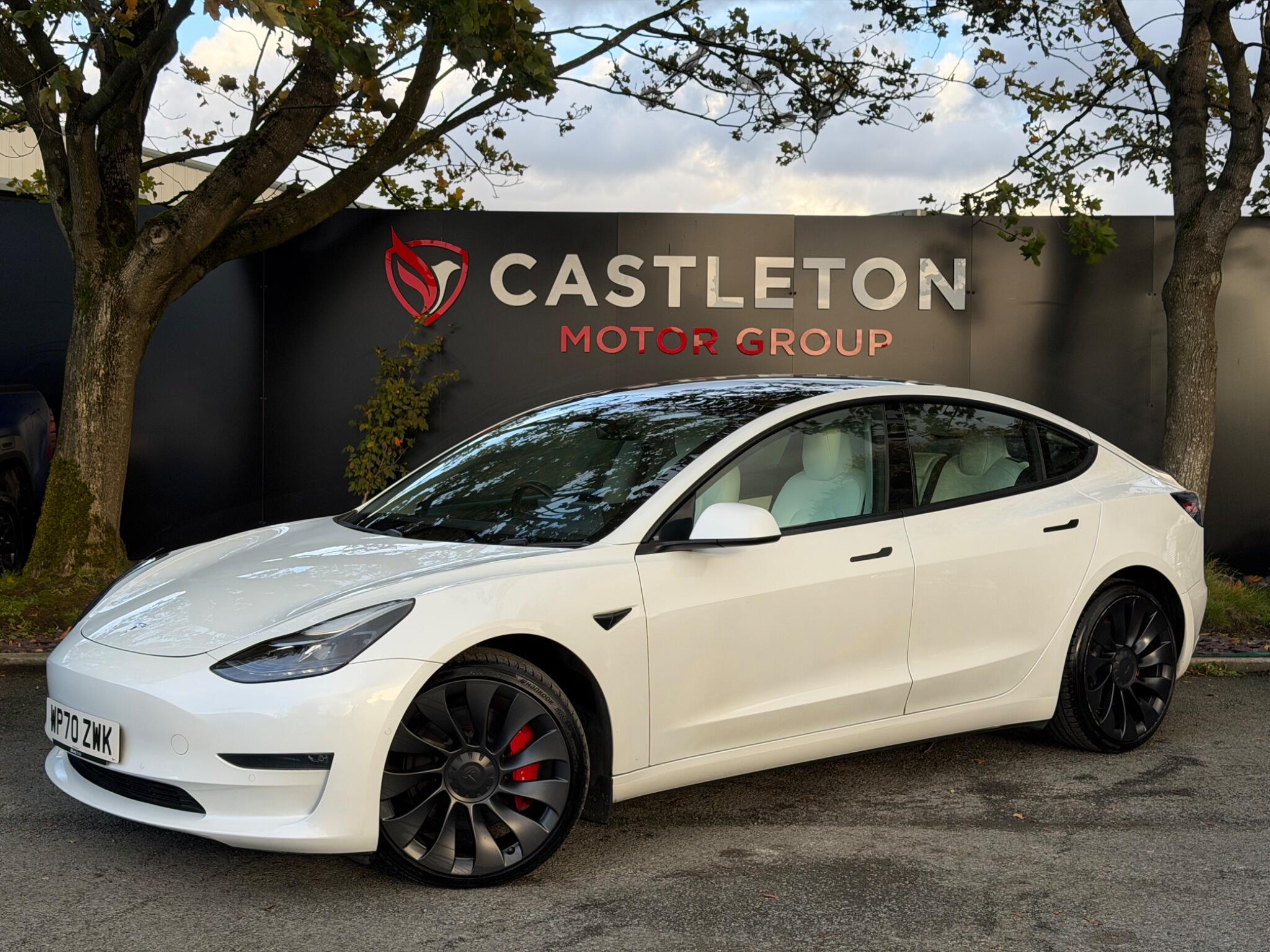 Tesla Model 3 - Image 9