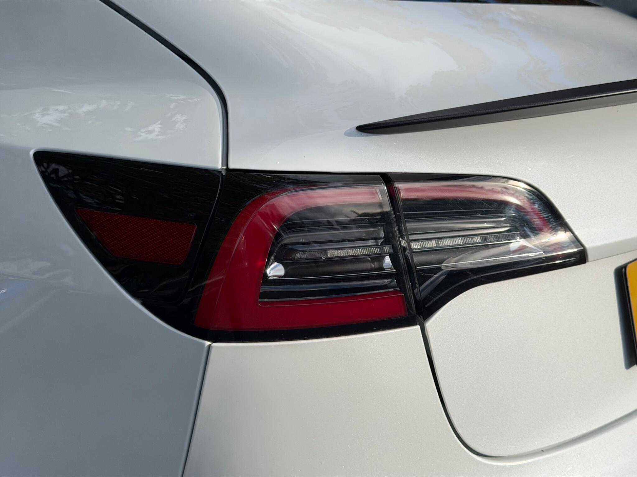 Tesla Model 3 - Image 13
