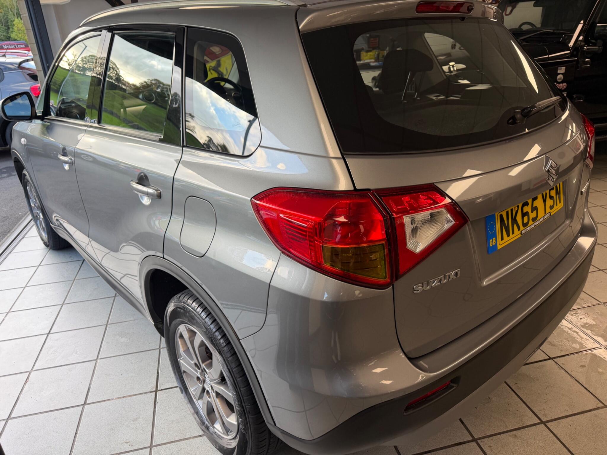 Suzuki Vitara - Image 19
