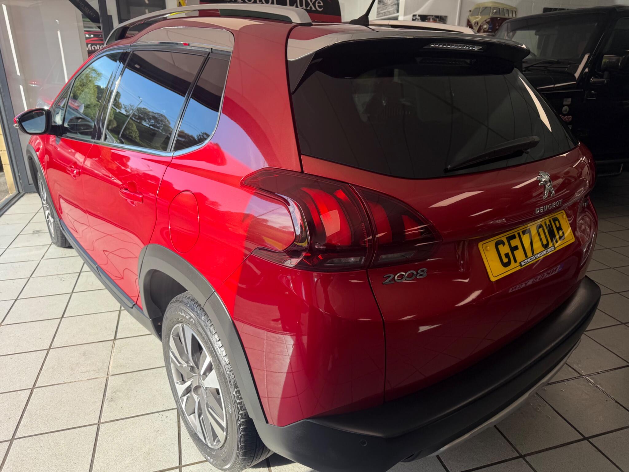 Peugeot 2008 - Image 9