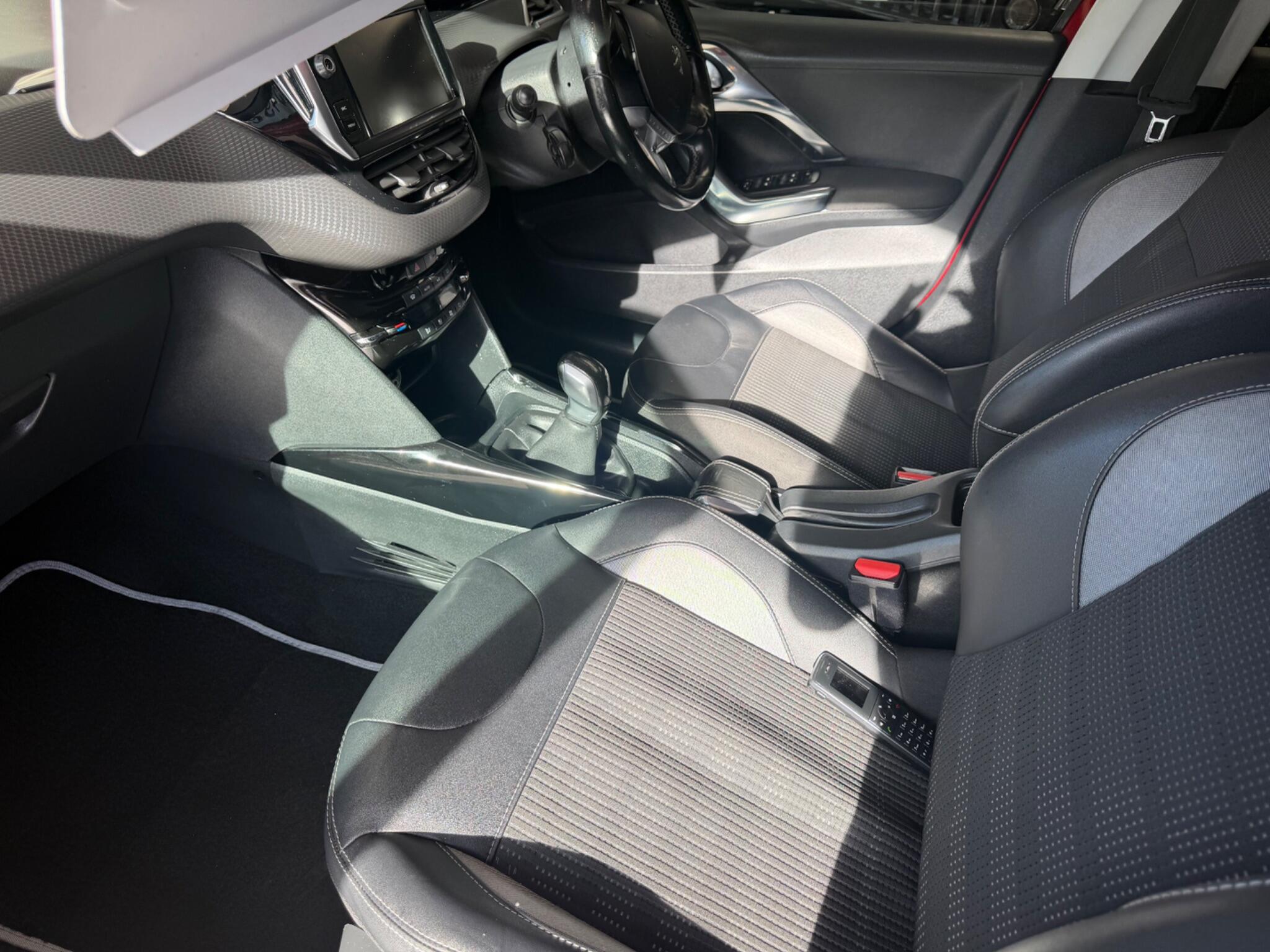 Peugeot 2008 - Image 19