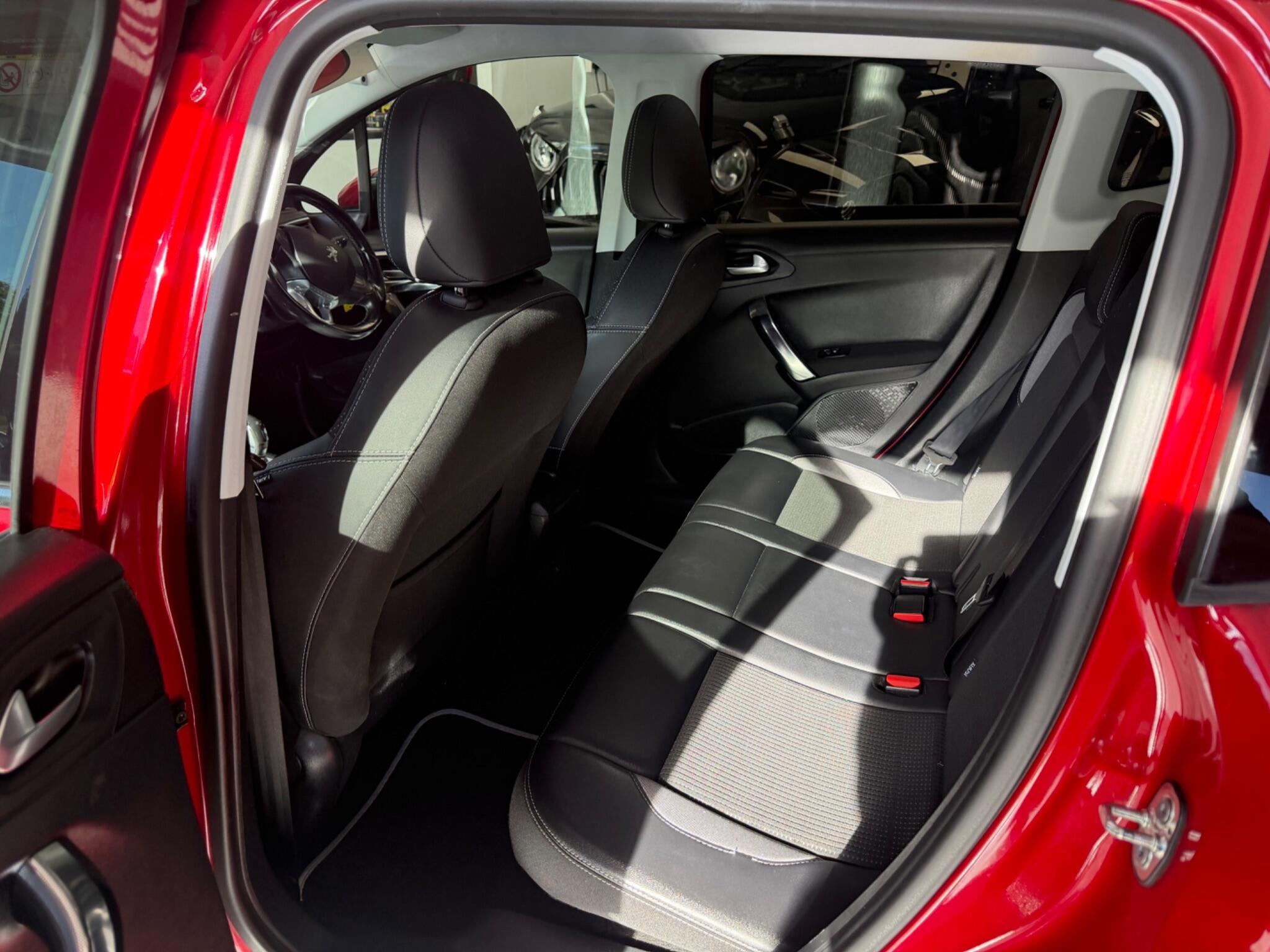 Peugeot 2008 - Image 20