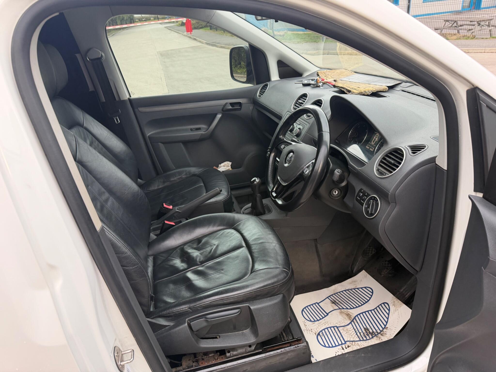Volkswagen Caddy - Image 14