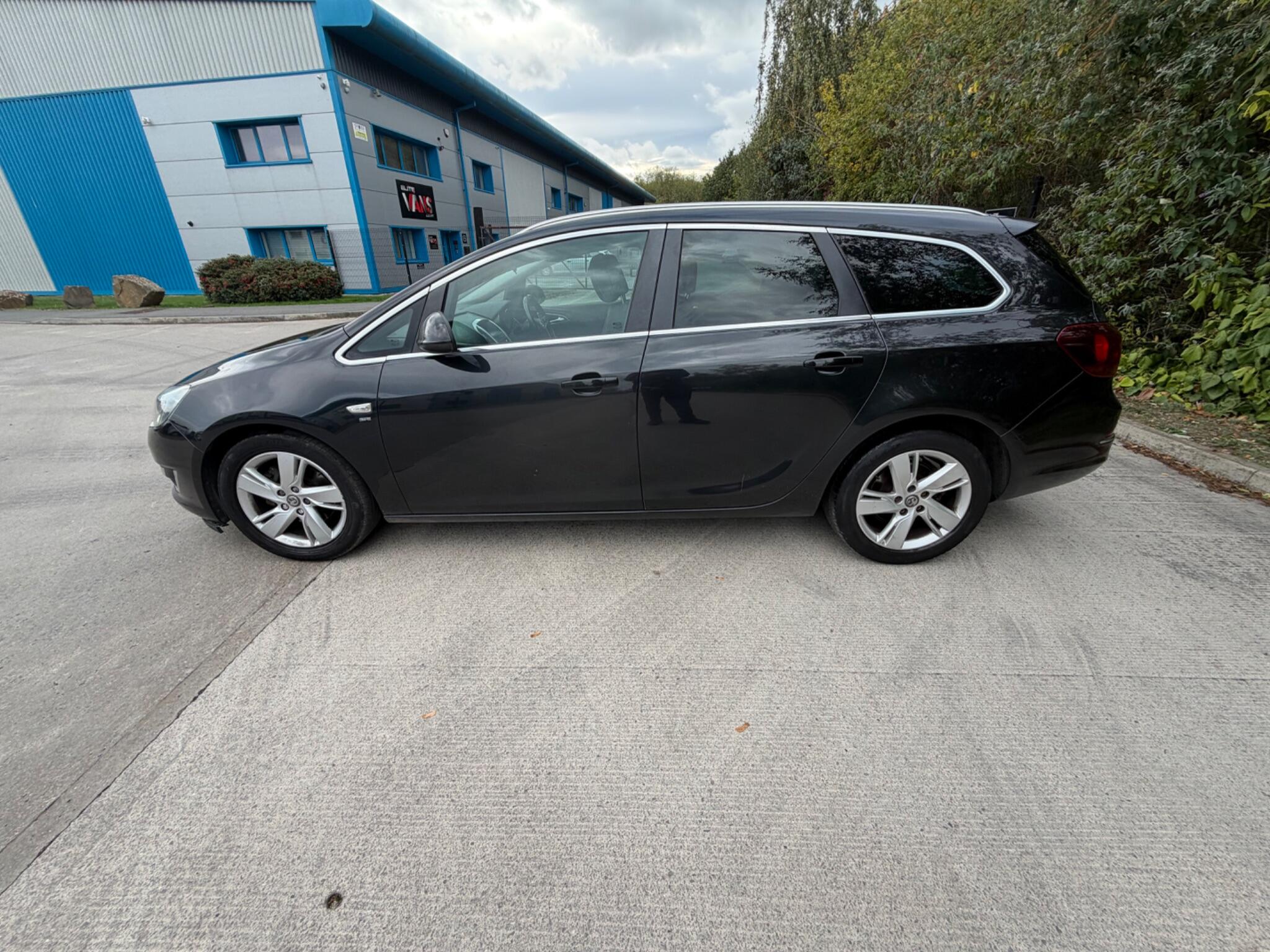 Vauxhall Astra - Image 8