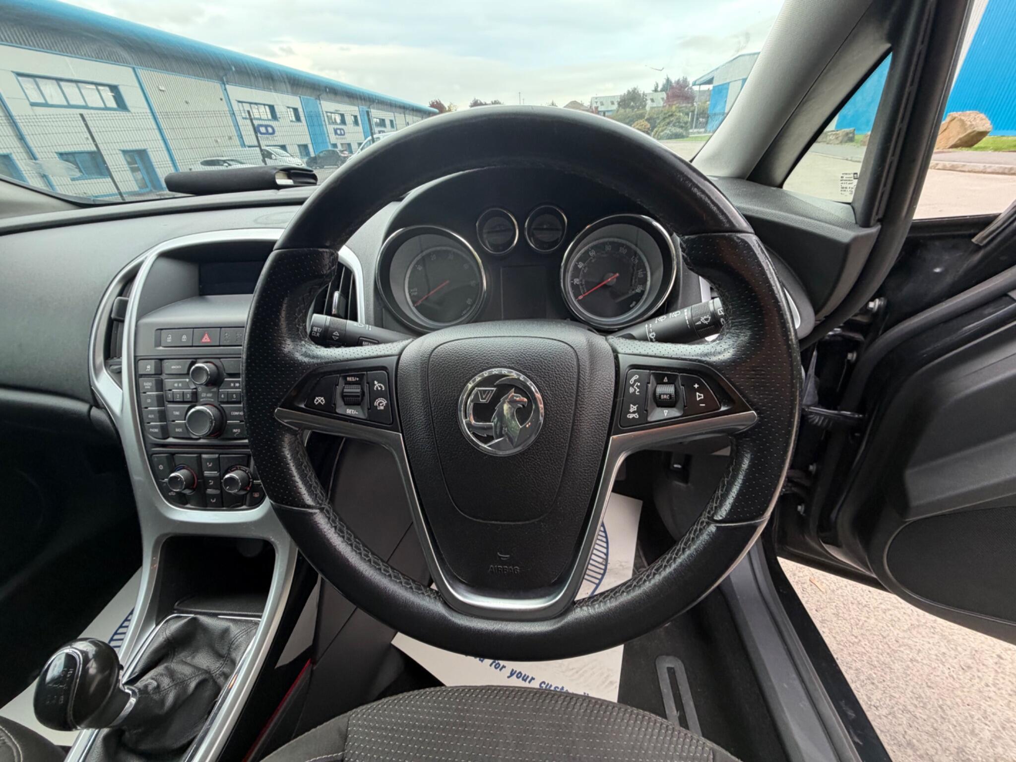 Vauxhall Astra - Image 12