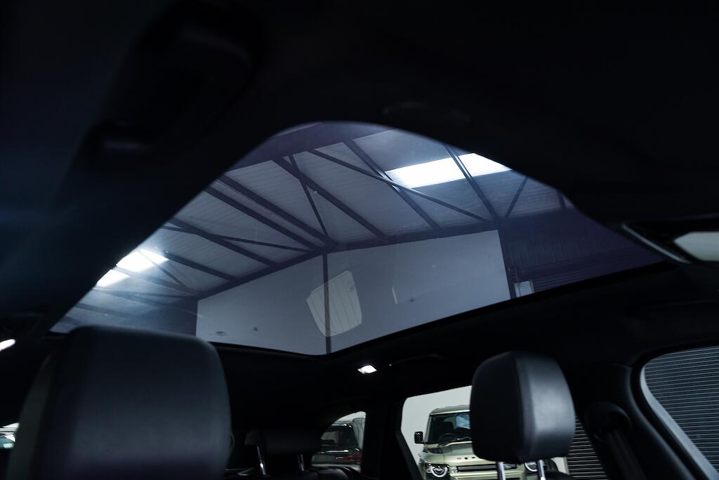 Land Rover Range Rover Velar - Image 5