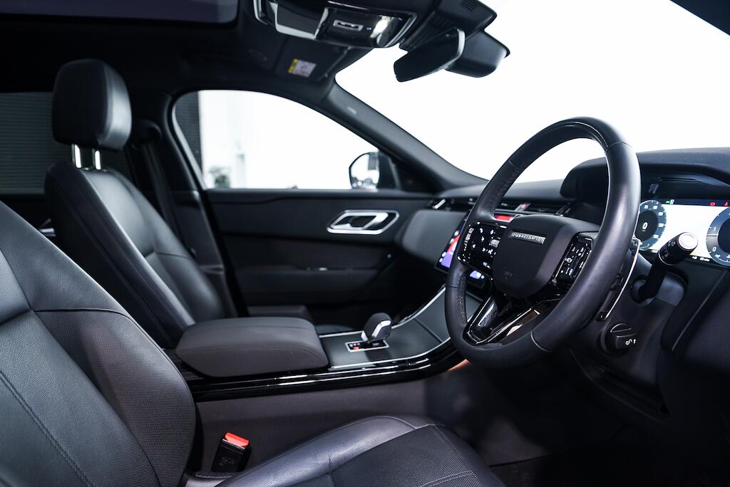 Land Rover Range Rover Velar - Image 9