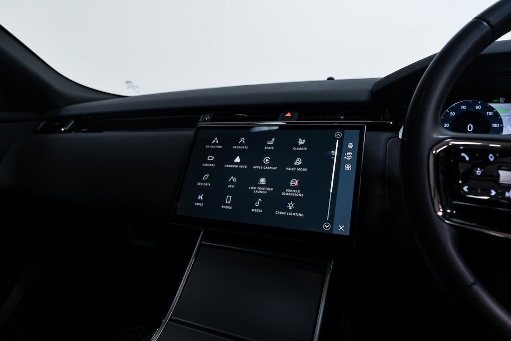 Land Rover Range Rover Velar - Image 18
