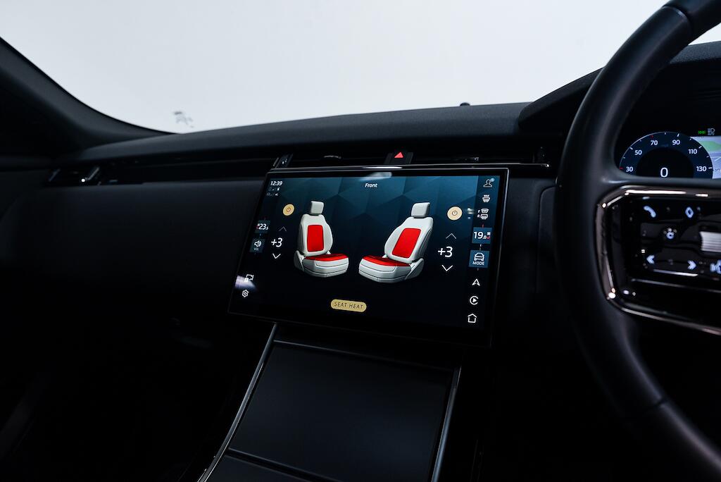 Land Rover Range Rover Velar - Image 19