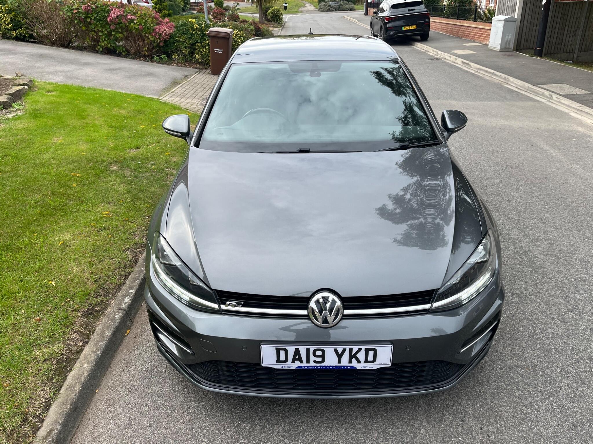 Volkswagen Golf - Image 2
