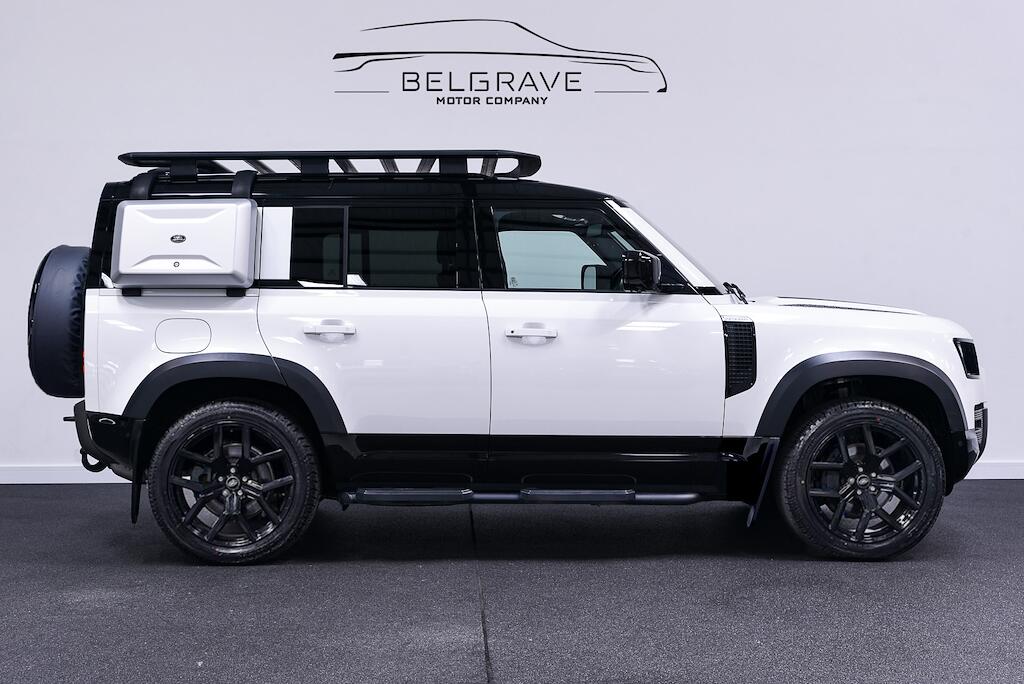 Land Rover Defender 110
