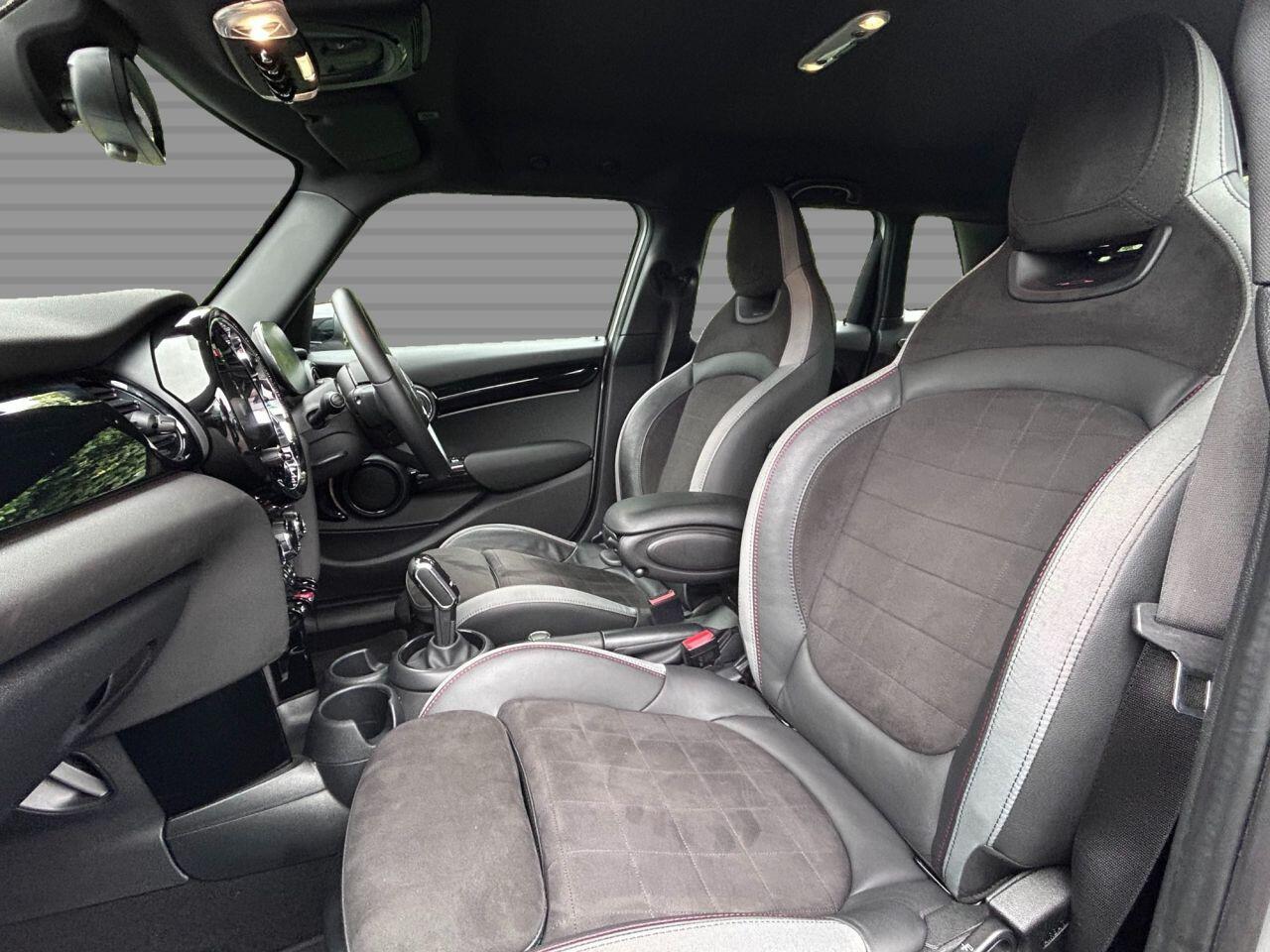 MINI Hatch - Image 16