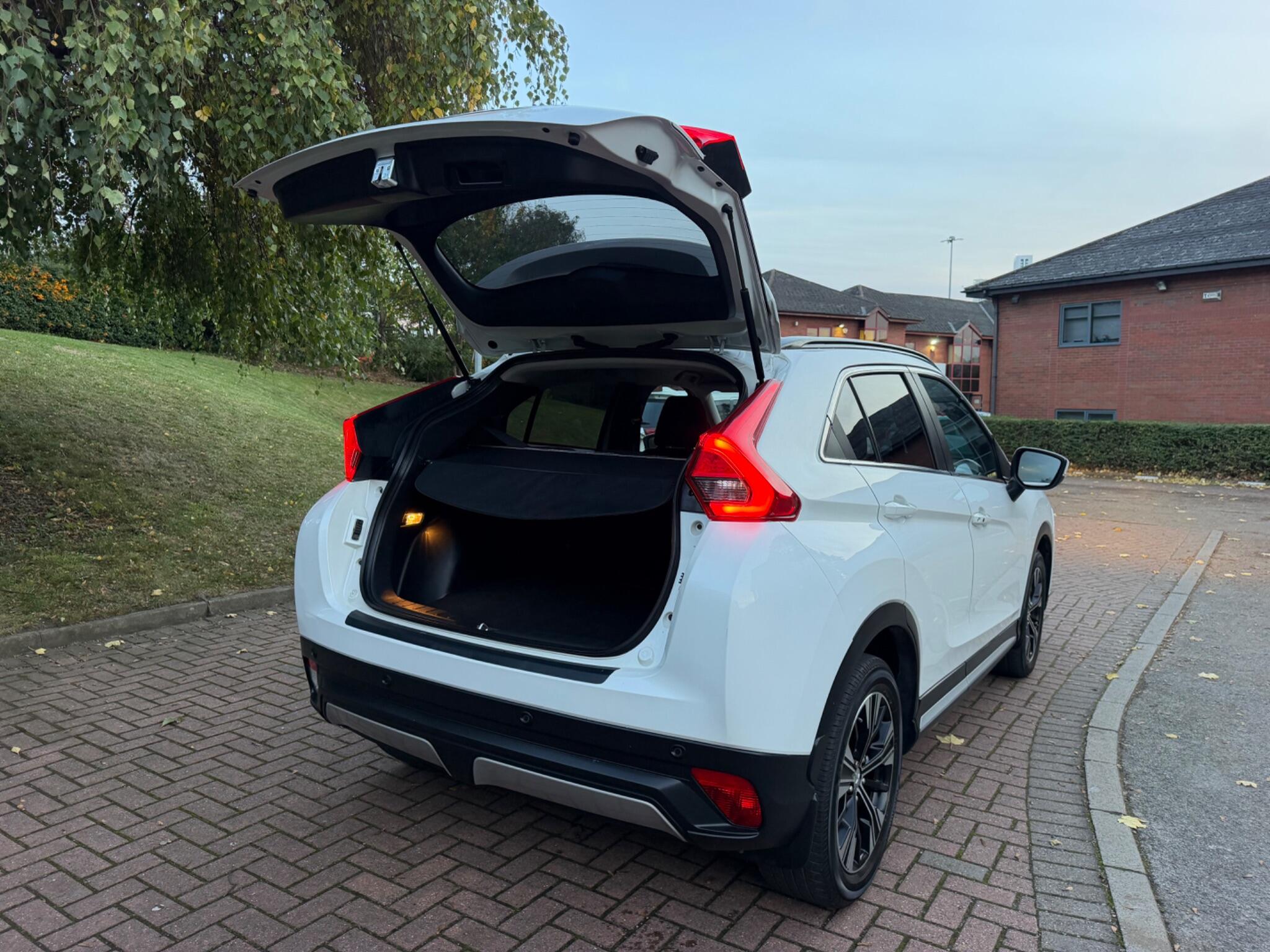 Mitsubishi Eclipse Cross - Image 19