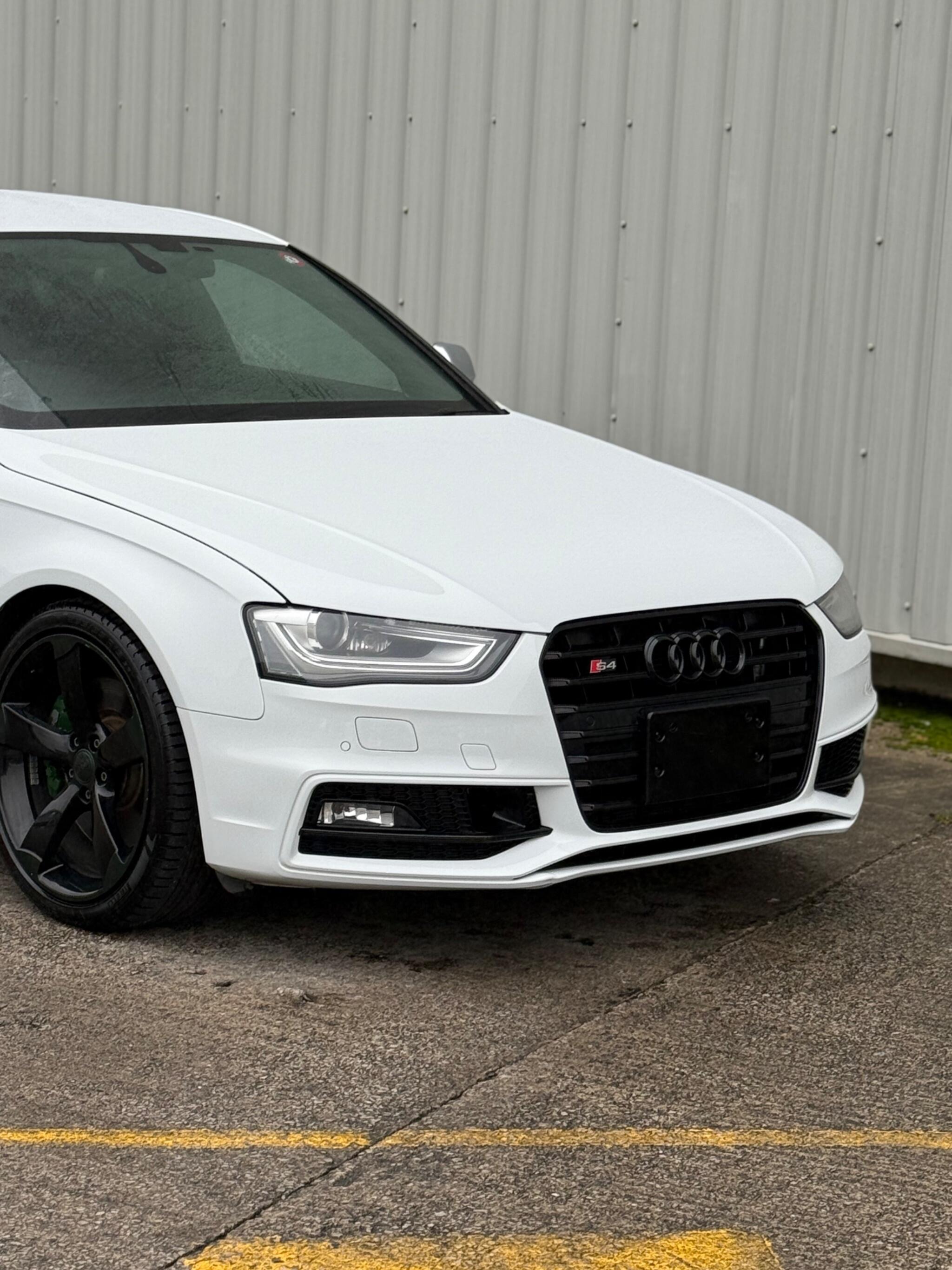 Audi S4 - Image 10