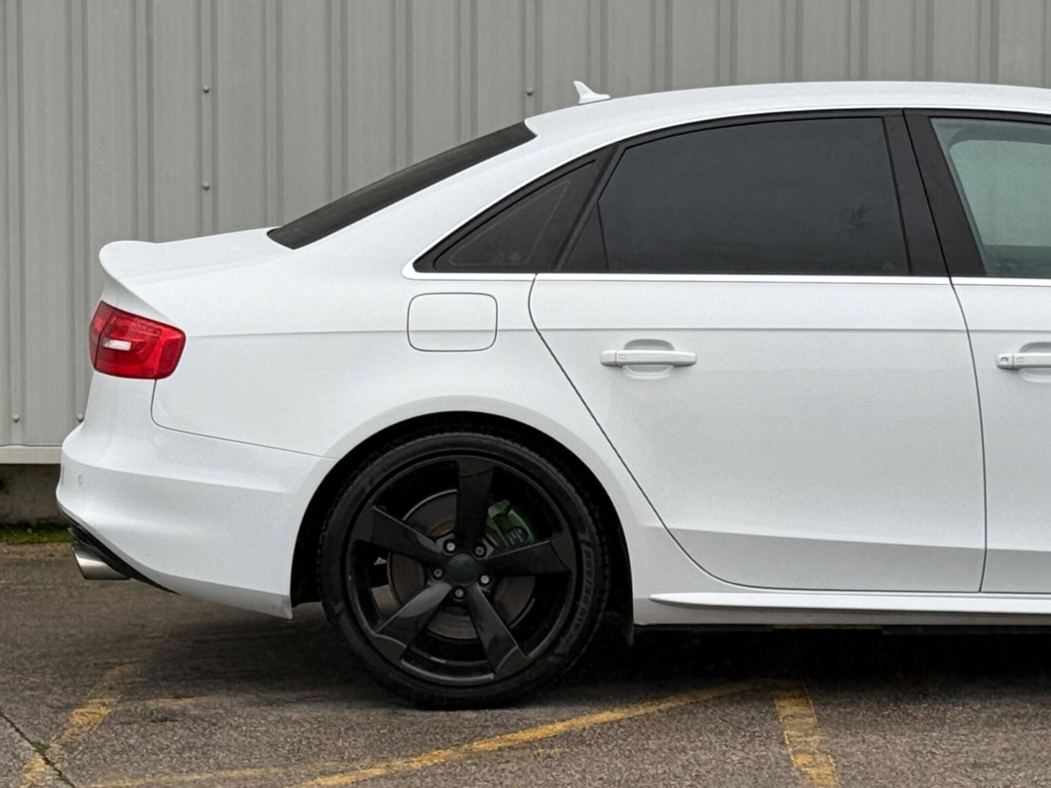 Audi S4 - Image 13