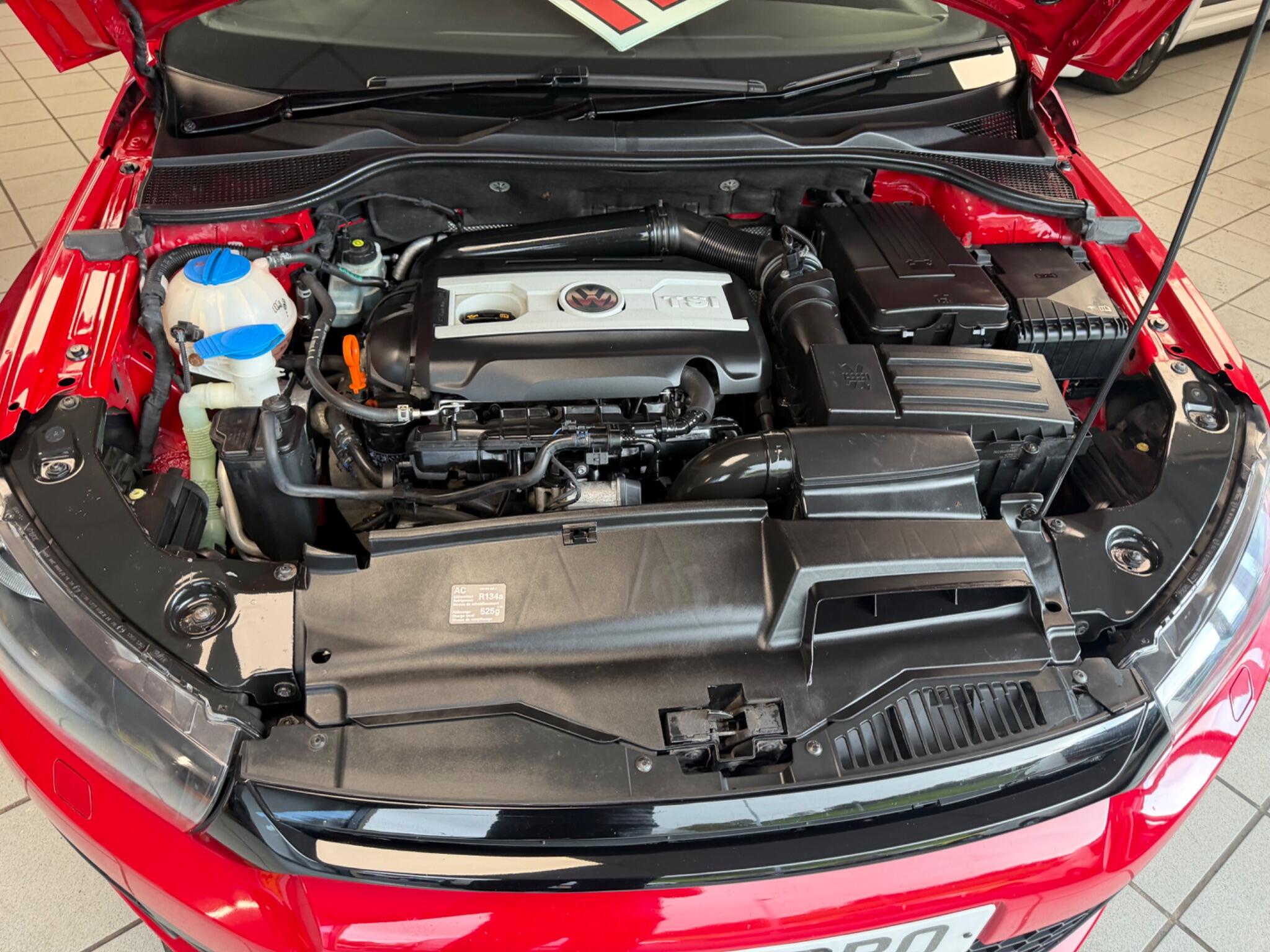 Volkswagen Scirocco - Image 20