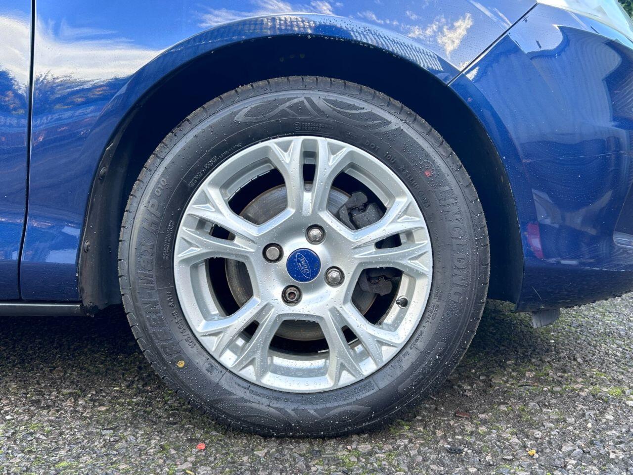 Ford B-Max - Image 6