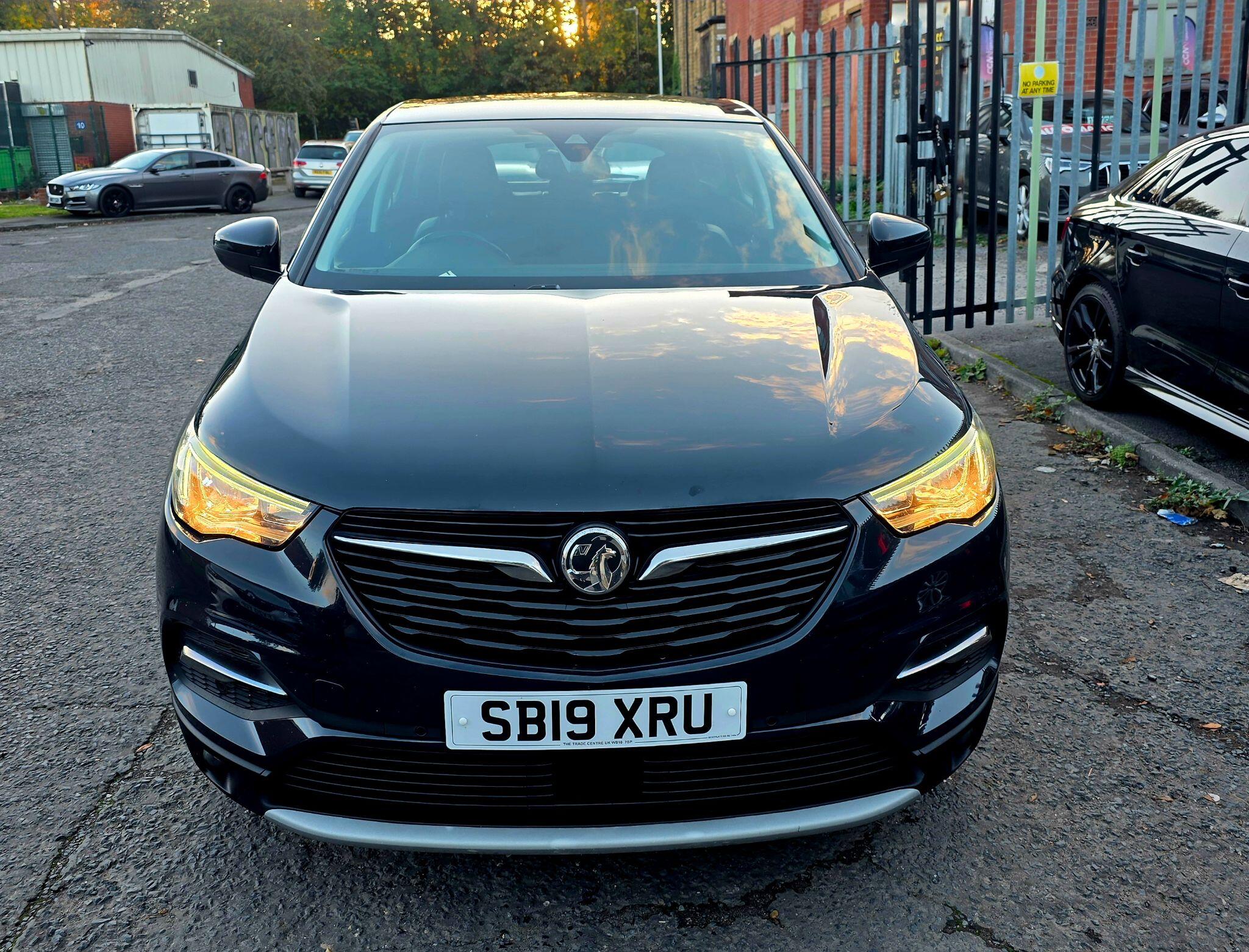 Vauxhall Grandland X - Image 2