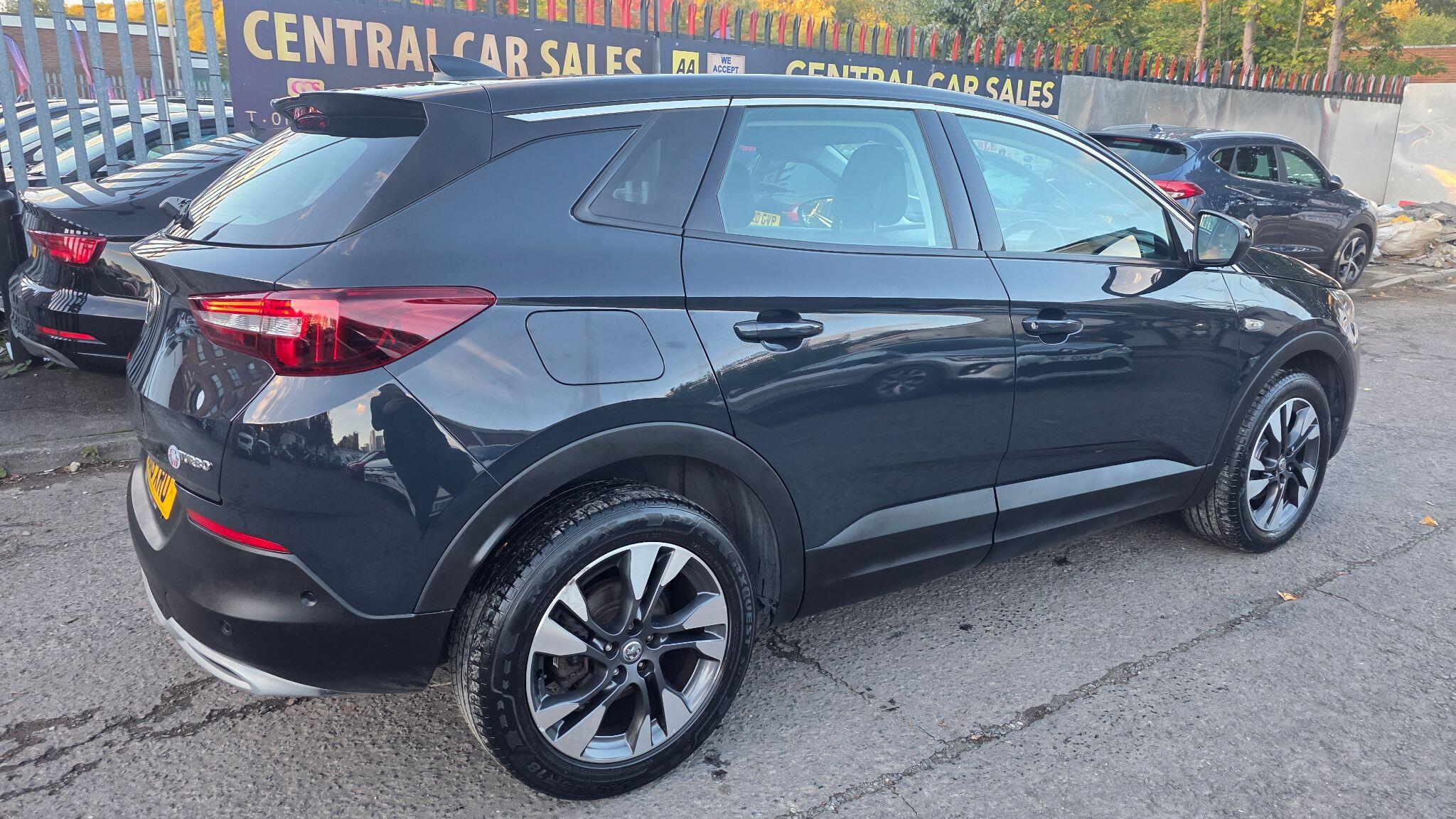 Vauxhall Grandland X - Image 8