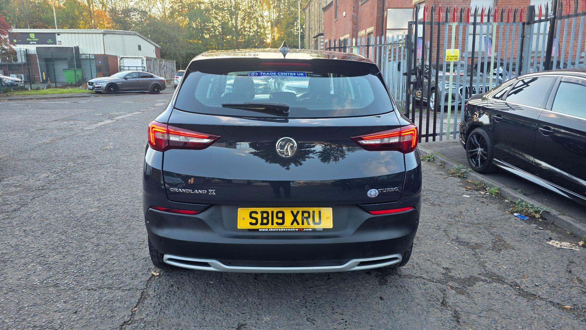Vauxhall Grandland X - Image 11