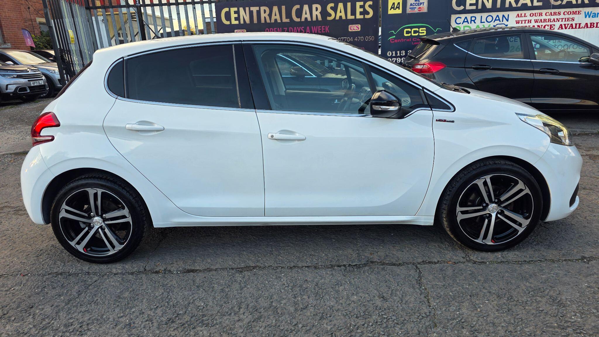 Peugeot 208 - Image 6