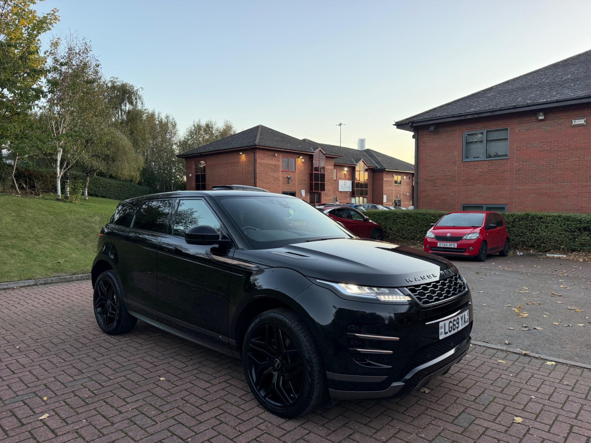 Land Rover Range Rover Evoque - Image 2