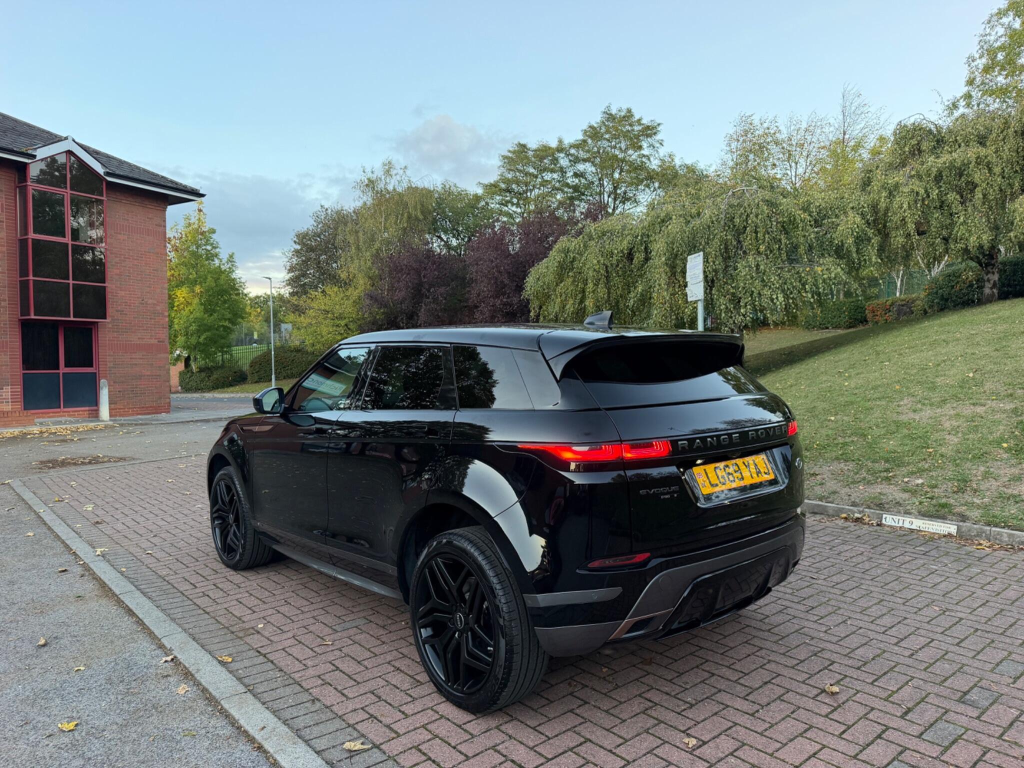 Land Rover Range Rover Evoque - Image 9