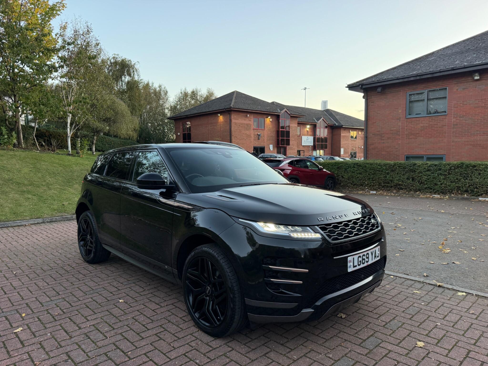 Land Rover Range Rover Evoque - Image 18