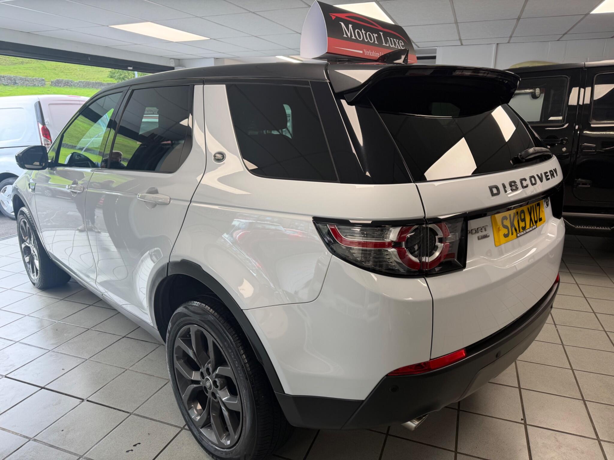 Land Rover DISCOVERY SPORT - Image 5