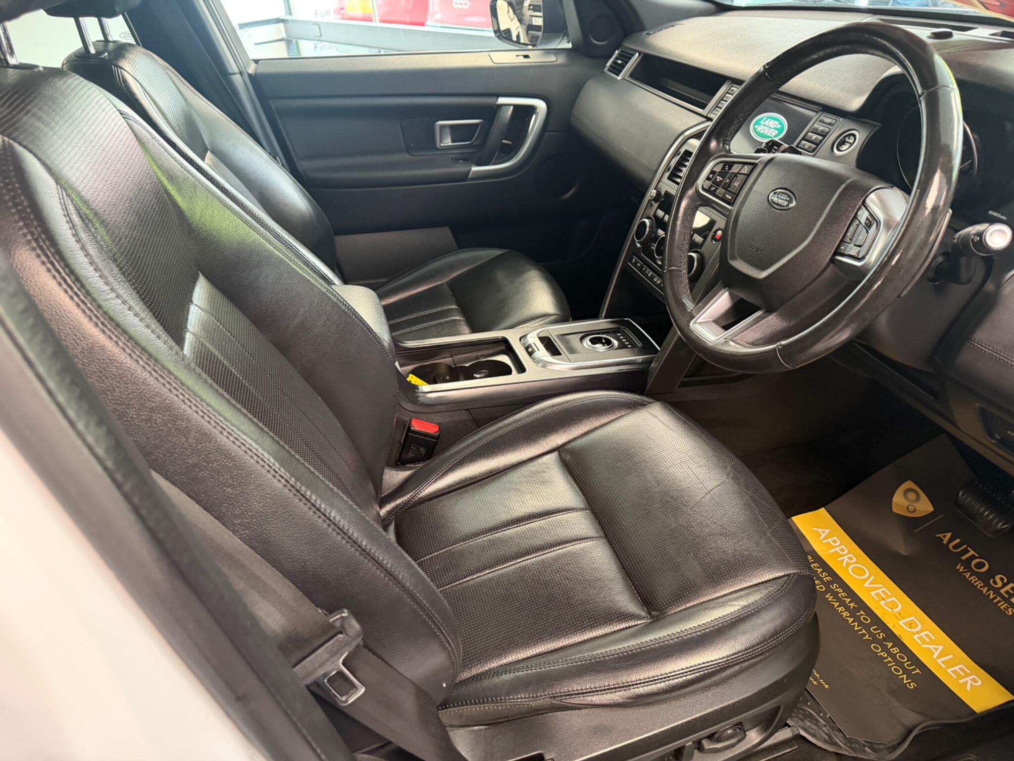 Land Rover DISCOVERY SPORT - Image 11