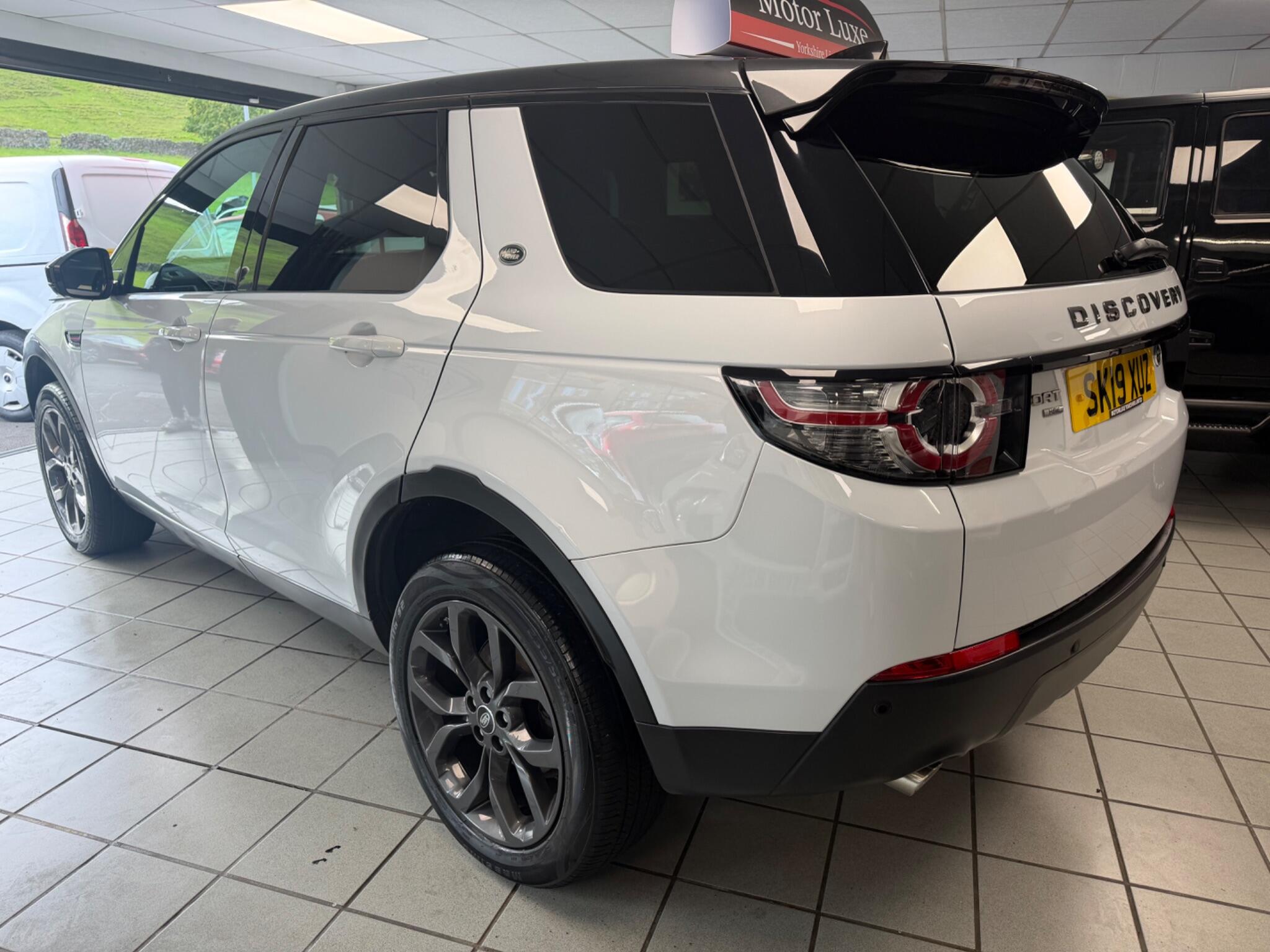 Land Rover DISCOVERY SPORT - Image 19