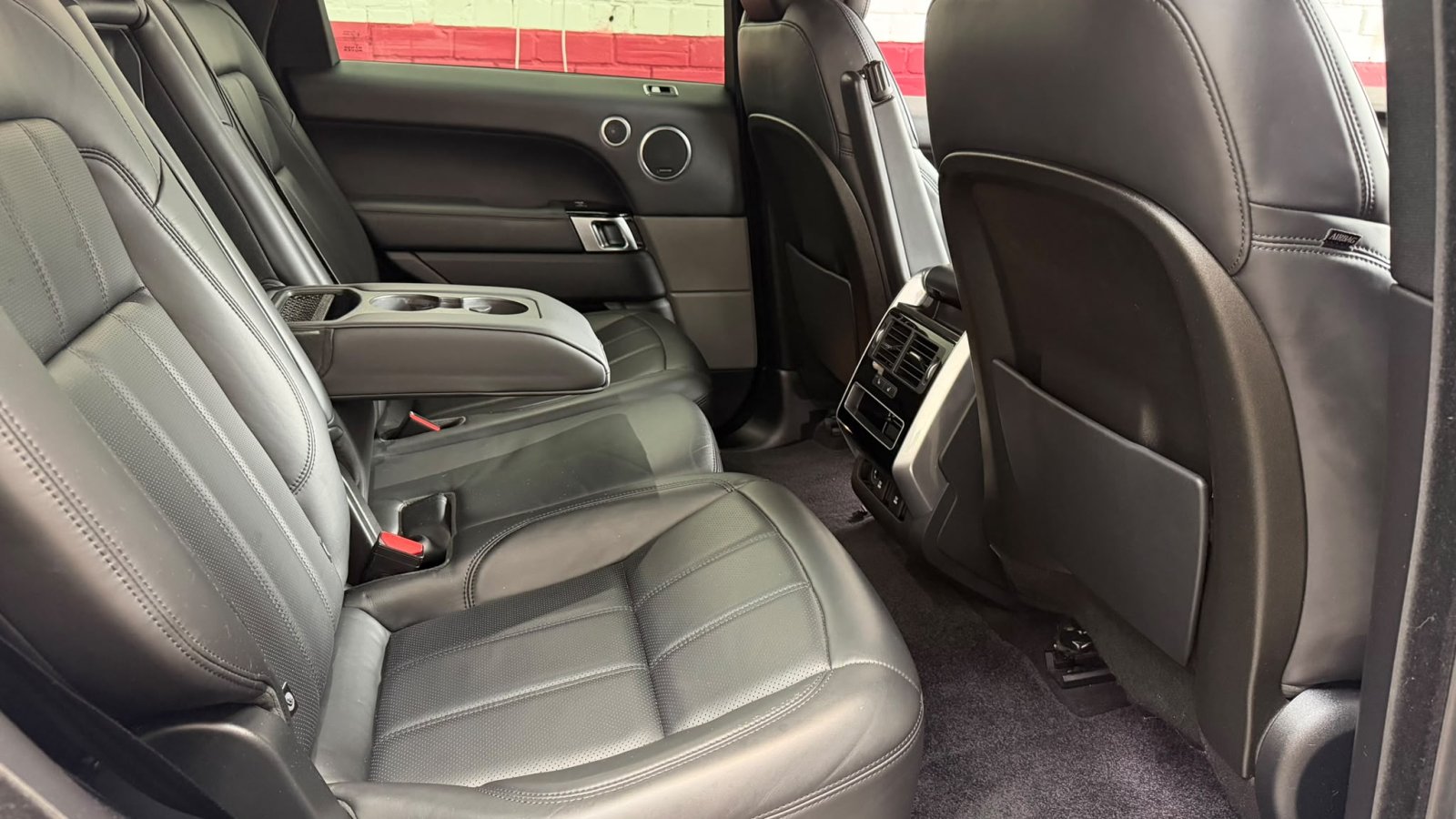 Land Rover RANGE ROVER SPORT - Image 16