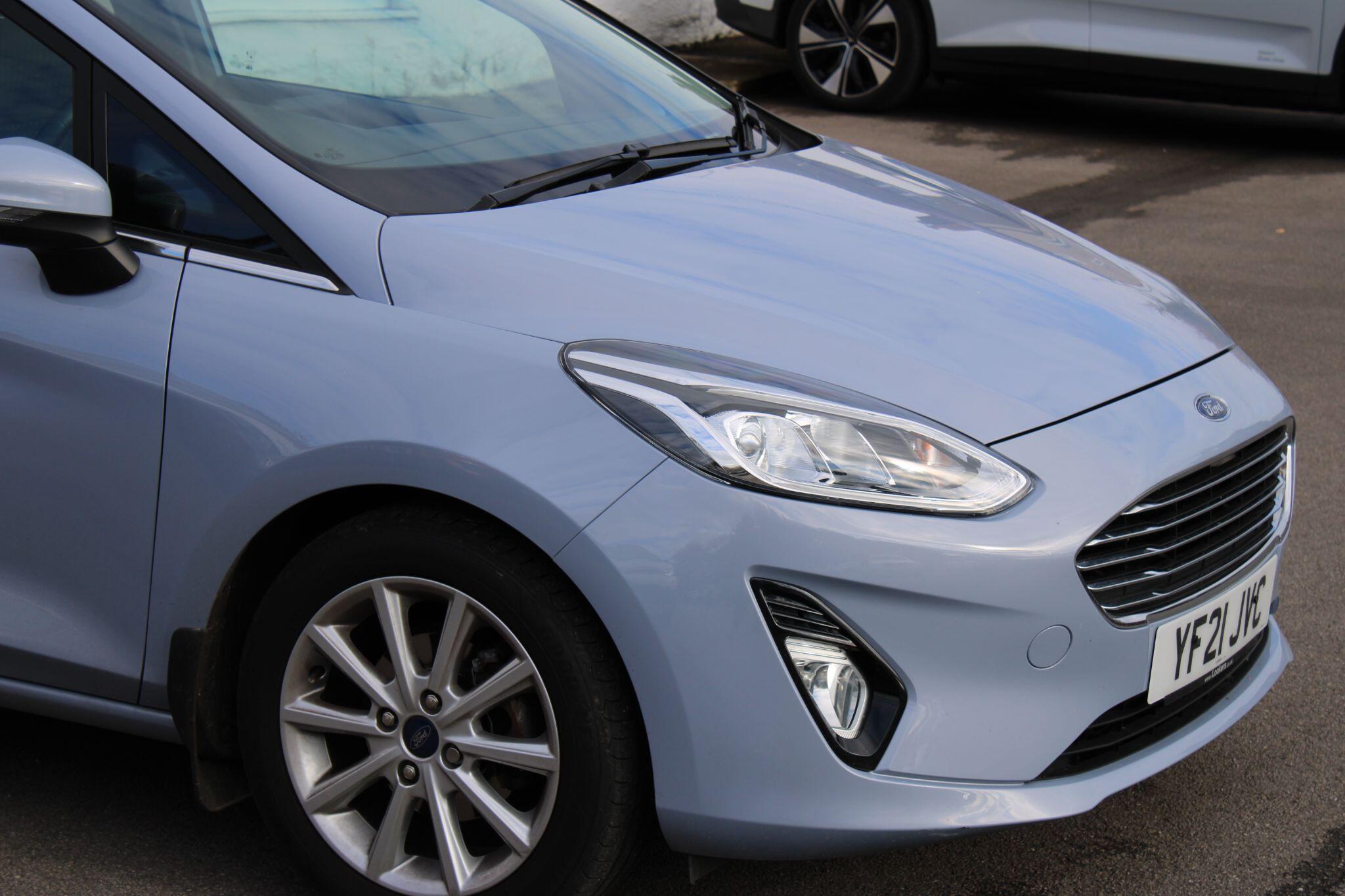 Ford Fiesta - Image 16