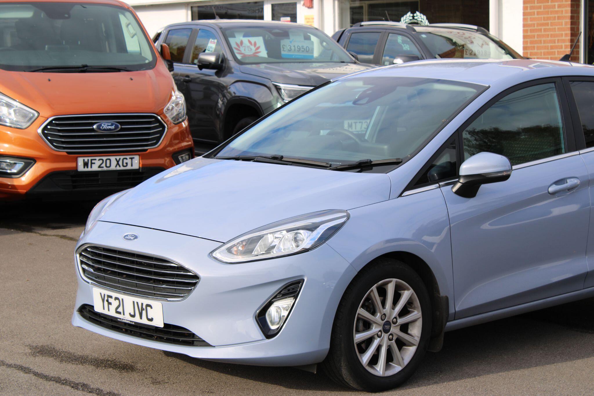 Ford Fiesta - Image 17
