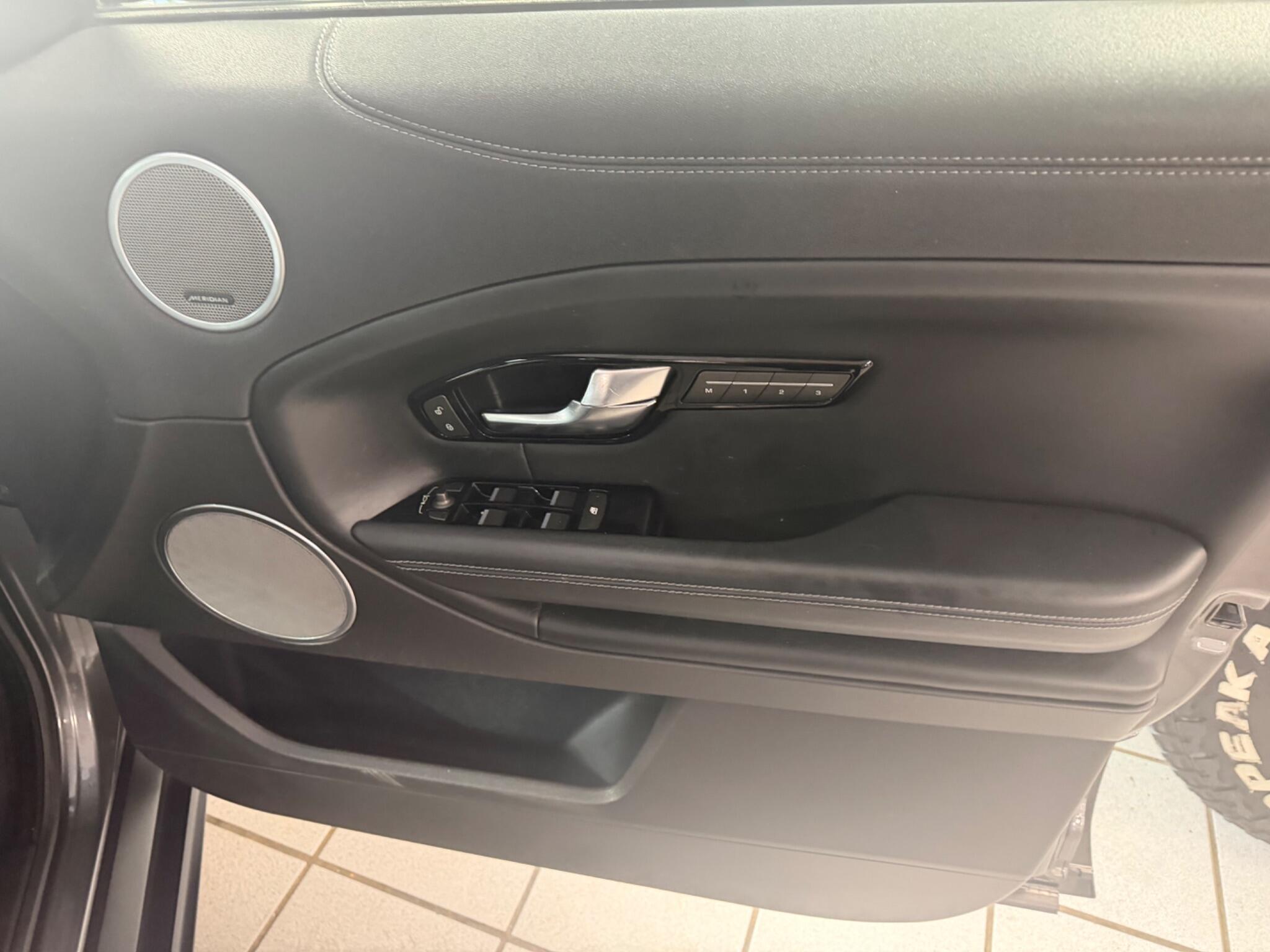 Land Rover Range Rover Evoque - Image 8