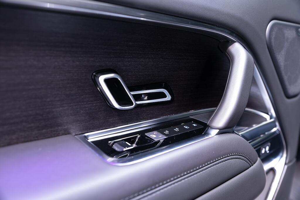 Land Rover Range Rover - Image 16