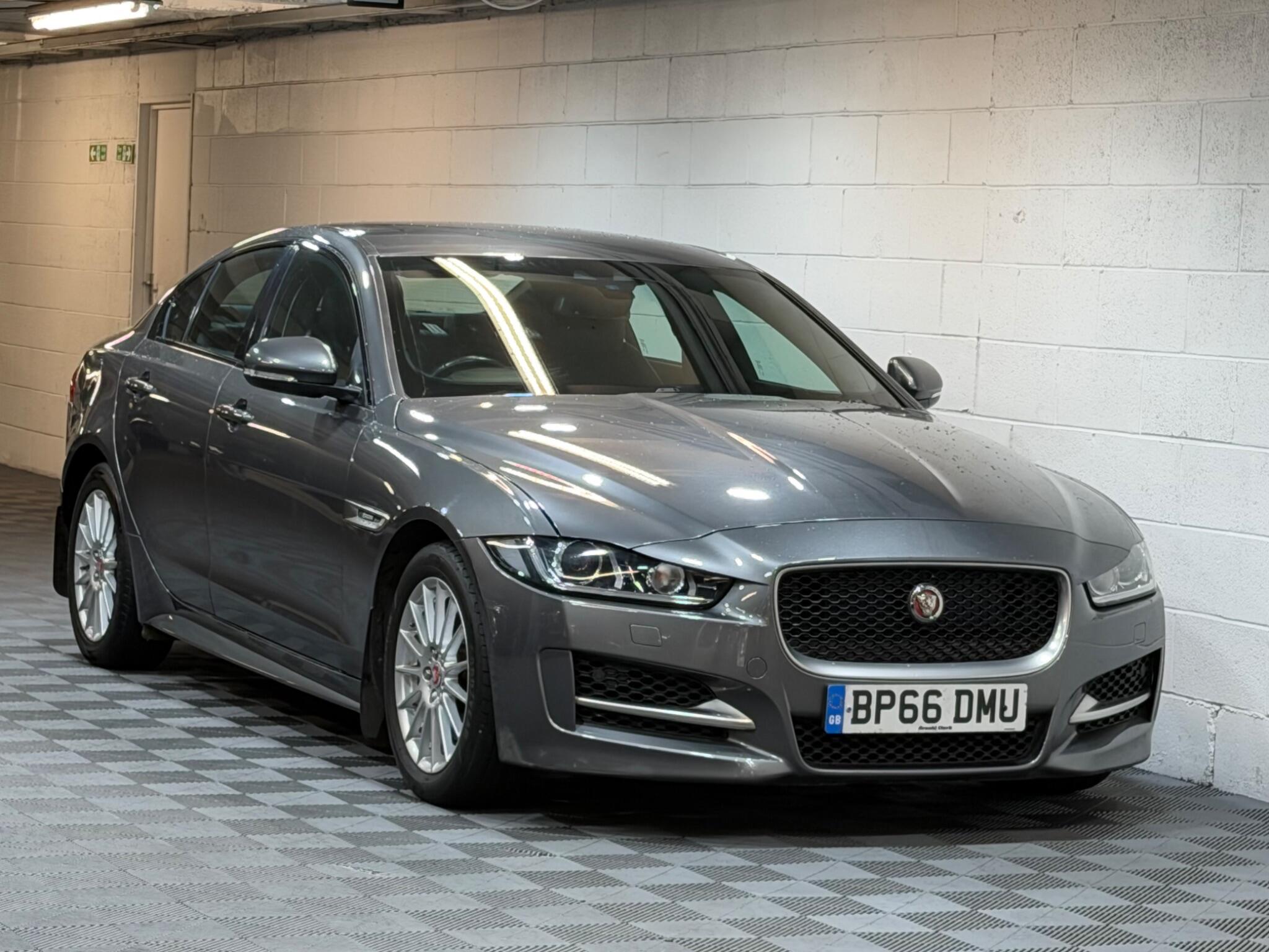 Jaguar XE