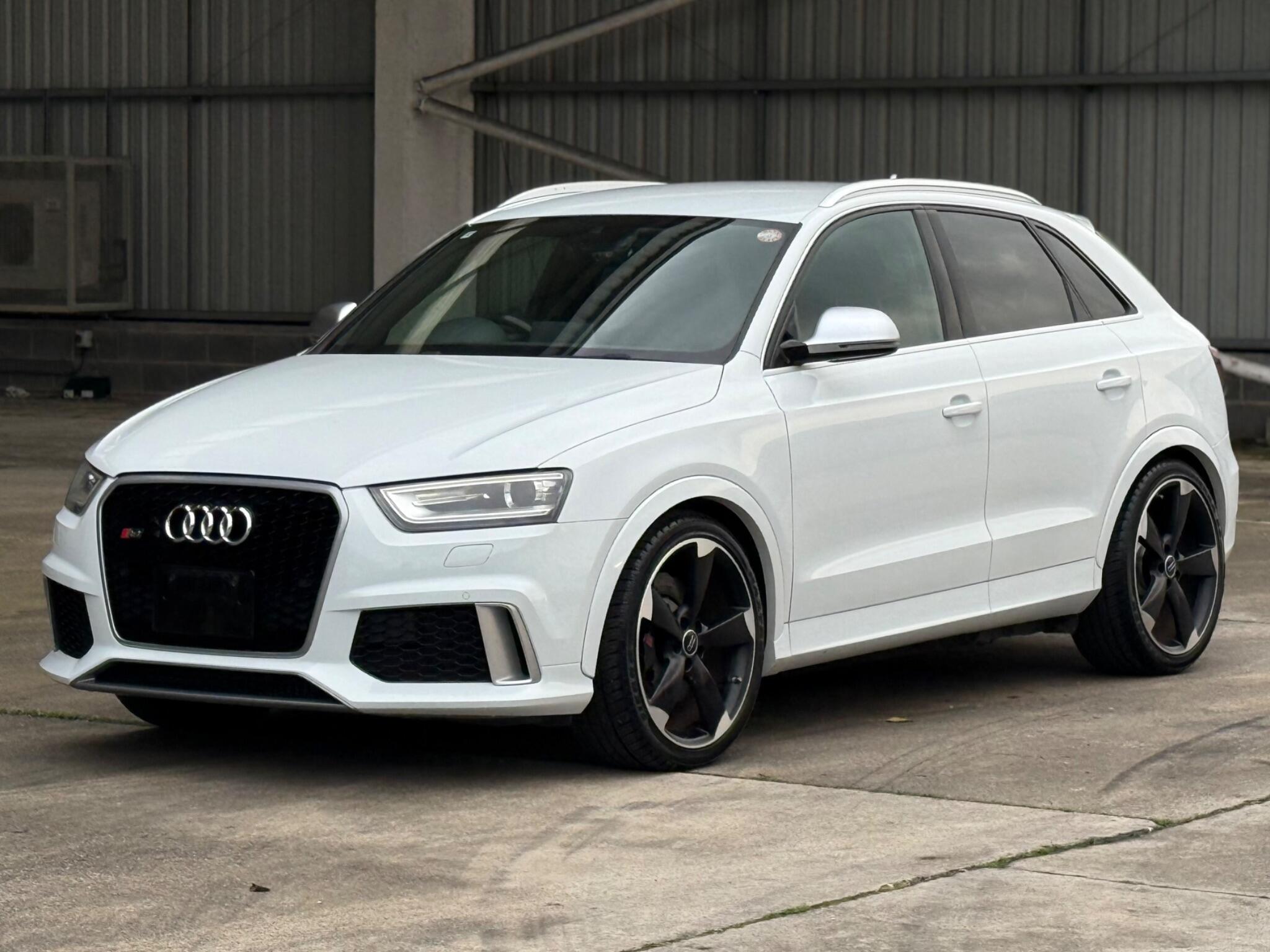 Audi RS Q3 - Image 11