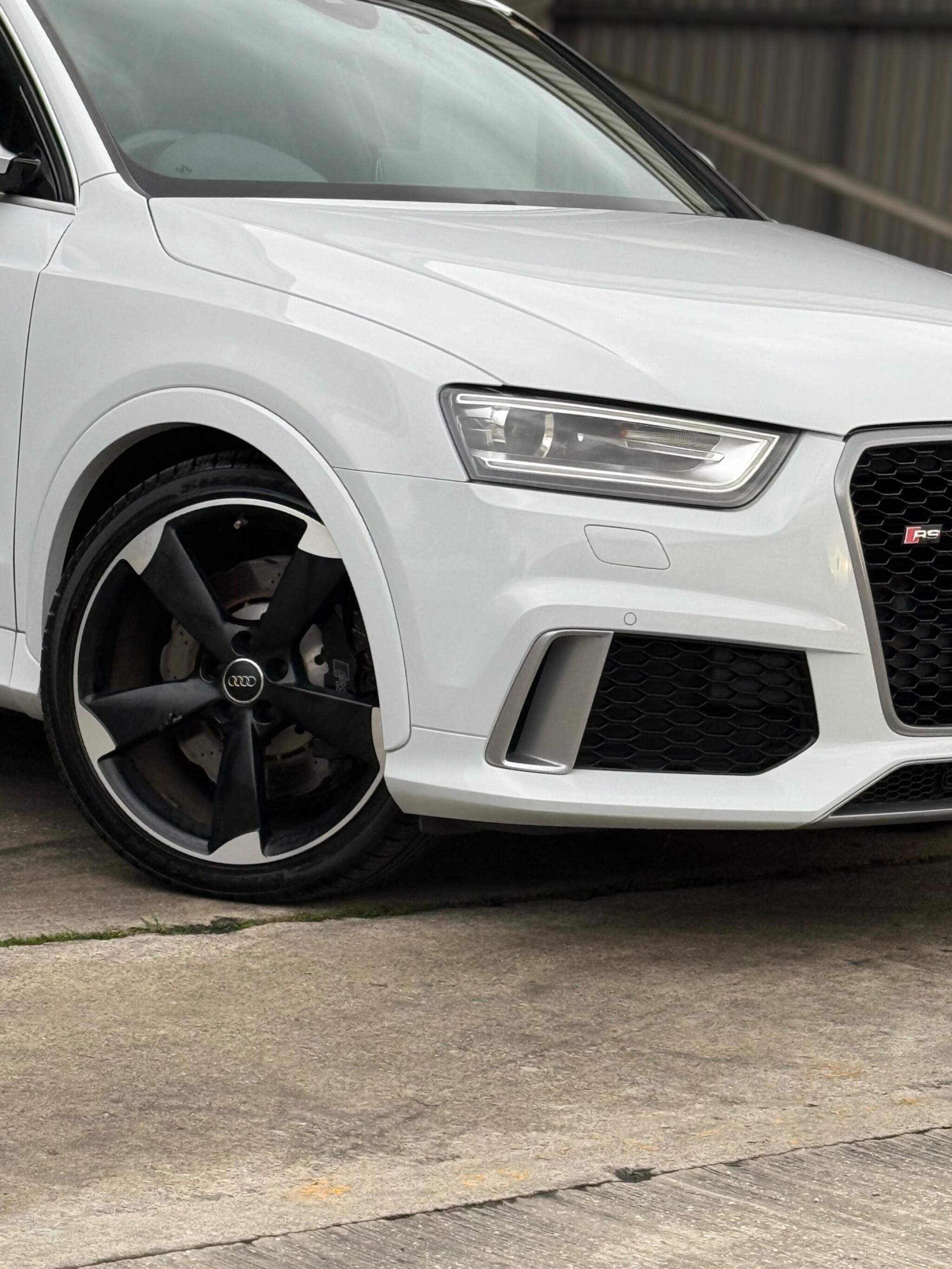 Audi RS Q3 - Image 19