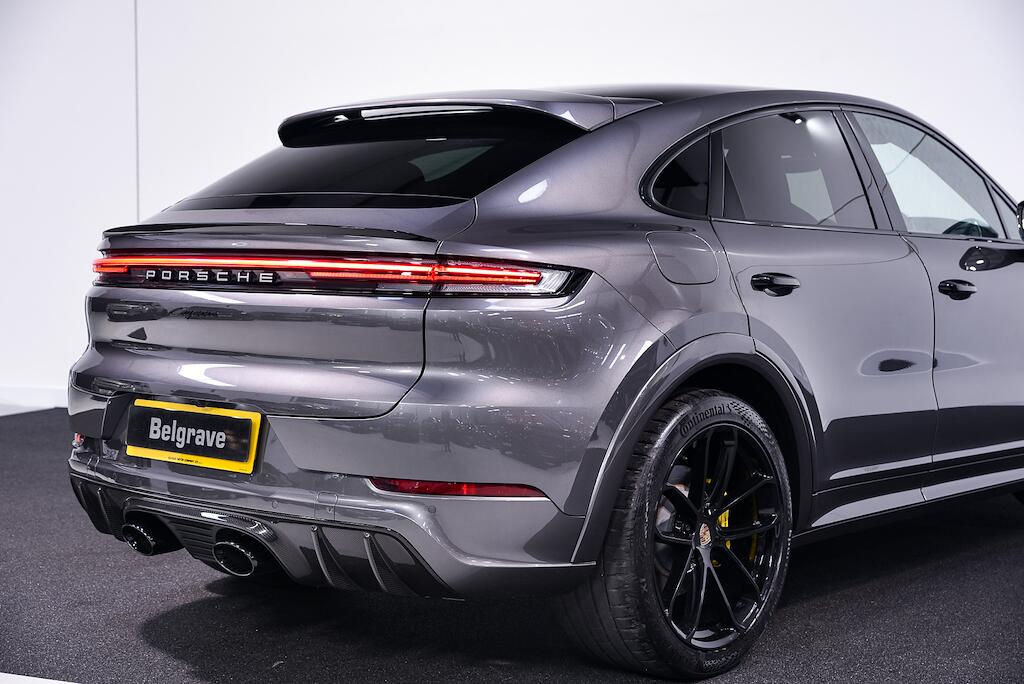 Porsche Cayenne - Image 15