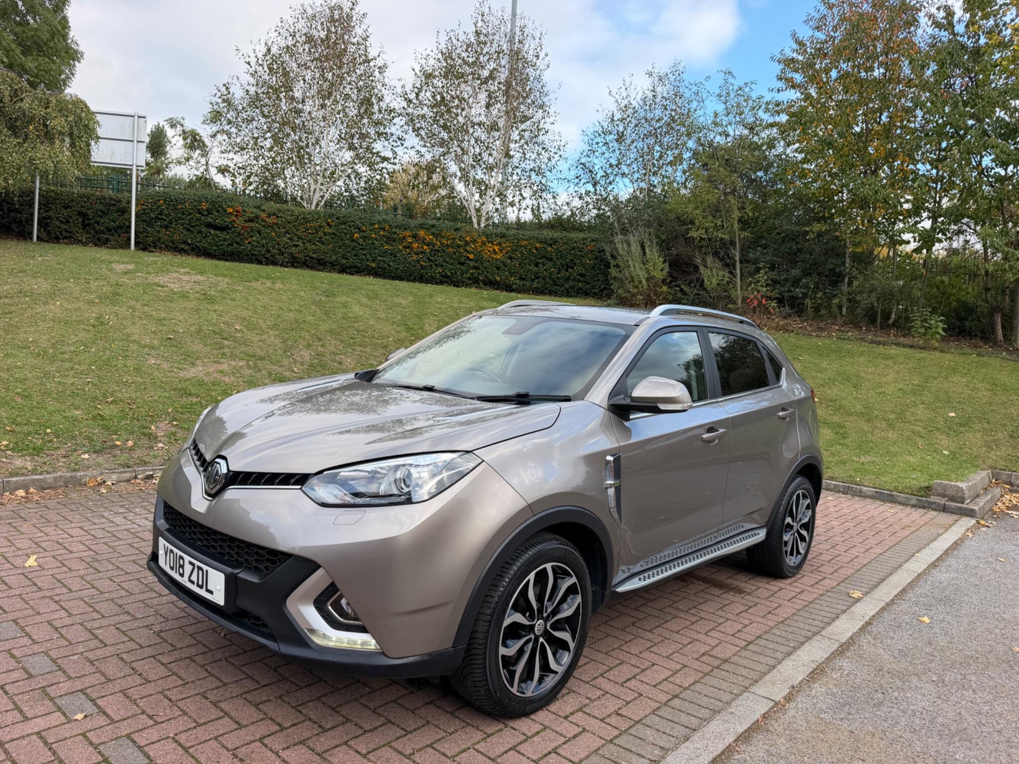 MG GS