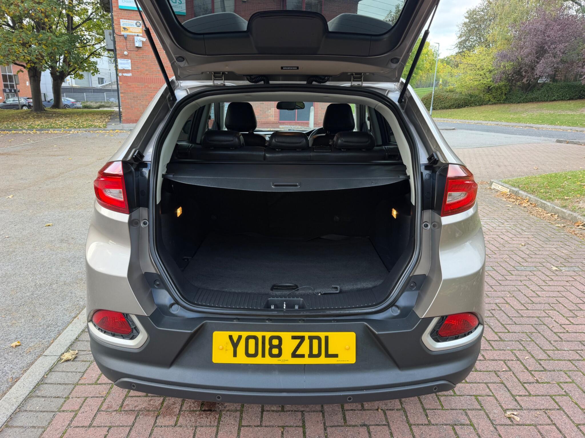 MG GS - Image 12