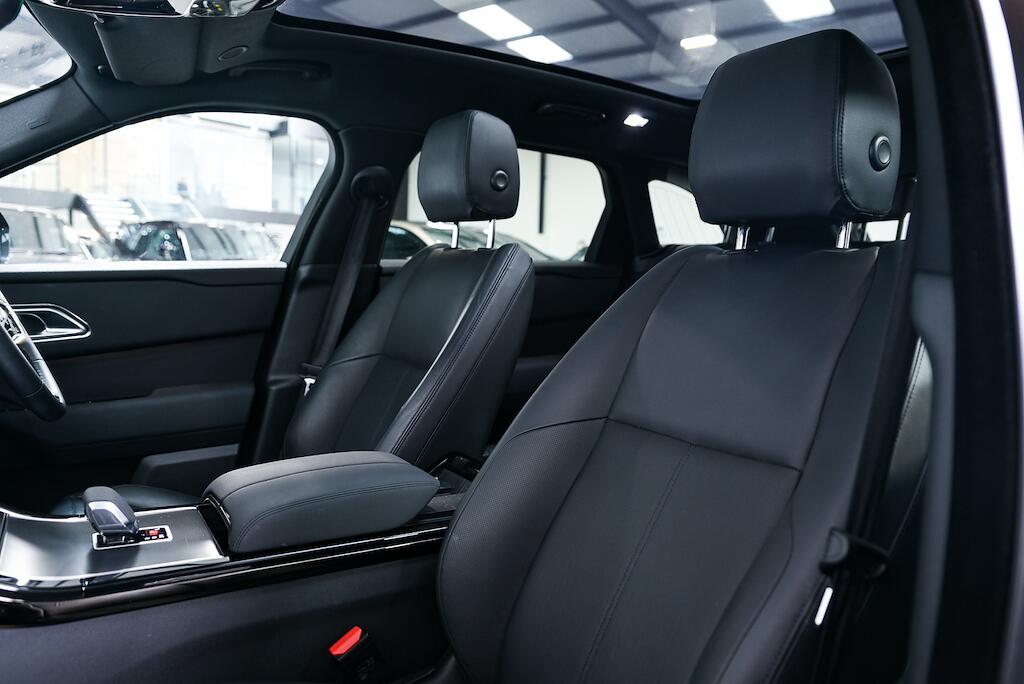 Land Rover Range Rover Velar - Image 14