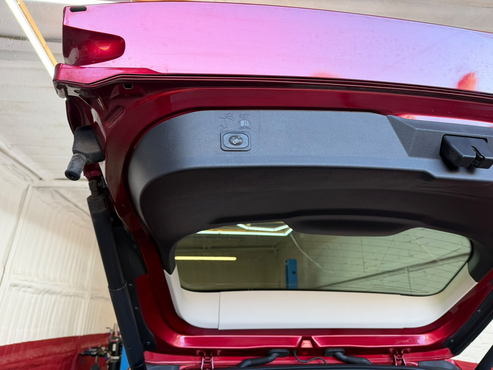 Ford Kuga - Image 9